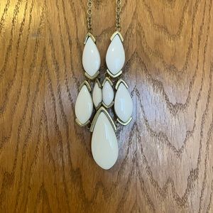 Premier Designs Blanca white and antique gold necklace